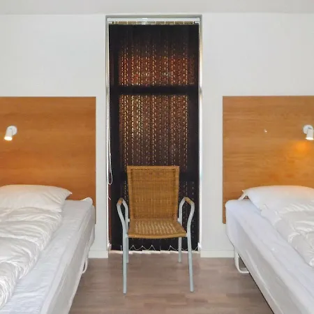 Сasa de vacaciones 8 Person In *